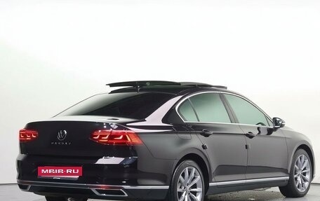 Volkswagen Passat B8 рестайлинг, 2022 год, 2 050 001 рублей, 3 фотография