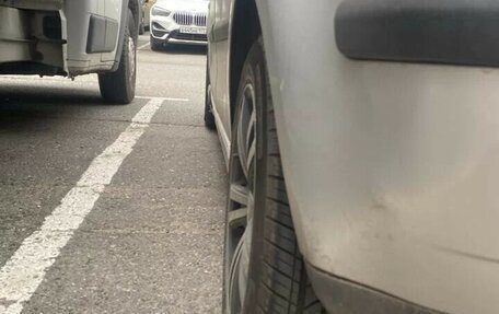 Volkswagen Polo IV рестайлинг, 2002 год, 135 000 рублей, 3 фотография