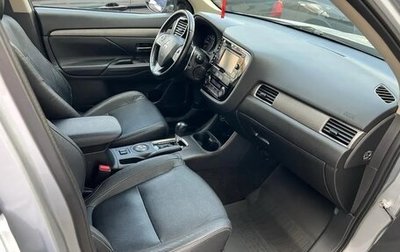 Mitsubishi Outlander III рестайлинг 3, 2014 год, 1 350 000 рублей, 1 фотография