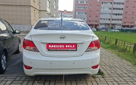 Hyundai Solaris II рестайлинг, 2013 год, 650 000 рублей, 2 фотография