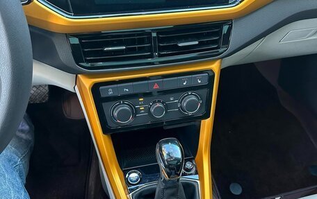 Volkswagen T-Cross I, 2022 год, 1 298 000 рублей, 11 фотография