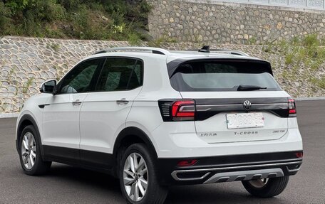 Volkswagen T-Cross I, 2022 год, 1 244 000 рублей, 6 фотография