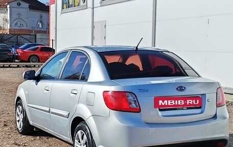 KIA Rio II, 2010 год, 500 000 рублей, 3 фотография