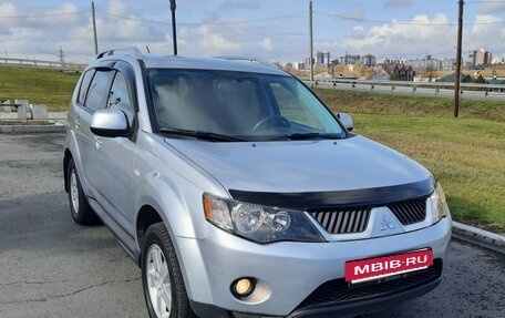 Mitsubishi Outlander III рестайлинг 3, 2008 год, 995 000 рублей, 2 фотография
