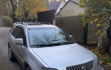 Lexus RX IV рестайлинг, 2000 год, 620 000 рублей, 4 фотография