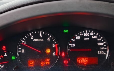 Nissan Pathfinder, 2010 год, 1 350 000 рублей, 10 фотография