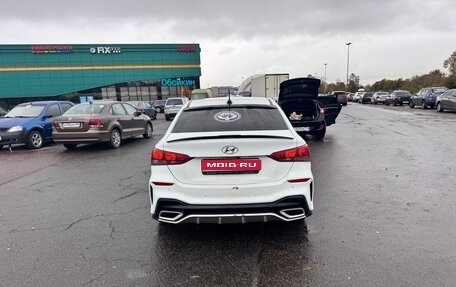 Hyundai Solaris II рестайлинг, 2018 год, 700 000 рублей, 1 фотография