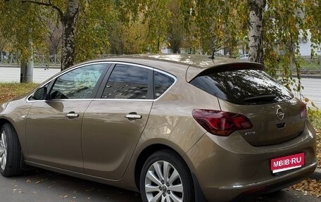 Opel Astra J, 2014 год, 1 190 000 рублей, 1 фотография