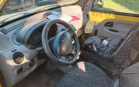 Renault Kangoo II рестайлинг, 2002 год, 260 000 рублей, 7 фотография
