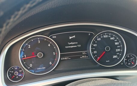 Volkswagen Touareg III, 2012 год, 1 386 000 рублей, 10 фотография