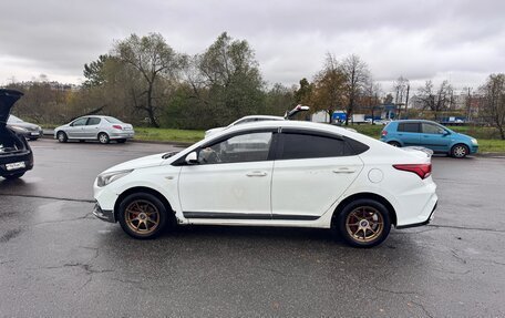Hyundai Solaris II рестайлинг, 2018 год, 700 000 рублей, 3 фотография