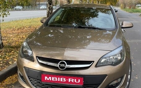 Opel Astra J, 2014 год, 1 190 000 рублей, 3 фотография