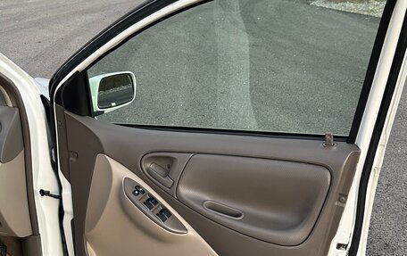 Toyota Platz, 2003 год, 495 000 рублей, 9 фотография