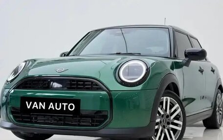 MINI Hatch, 2025 год, 3 200 000 рублей, 2 фотография