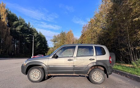 Chevrolet Niva I рестайлинг, 2012 год, 270 000 рублей, 3 фотография