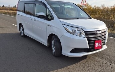 Toyota Noah III, 2014 год, 1 800 000 рублей, 1 фотография