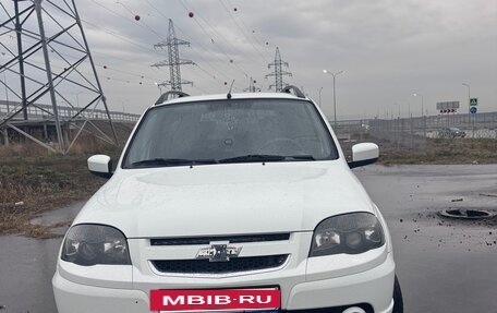 Chevrolet Niva I рестайлинг, 2017 год, 840 000 рублей, 3 фотография