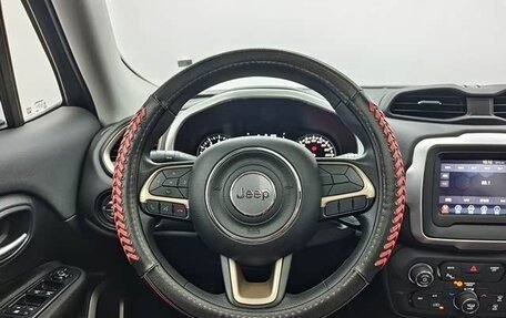 Jeep Renegade I рестайлинг, 2018 год, 1 116 000 рублей, 7 фотография