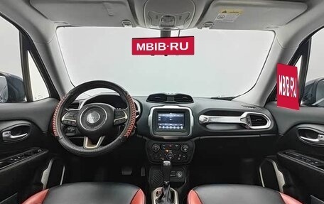 Jeep Renegade I рестайлинг, 2018 год, 1 116 000 рублей, 6 фотография