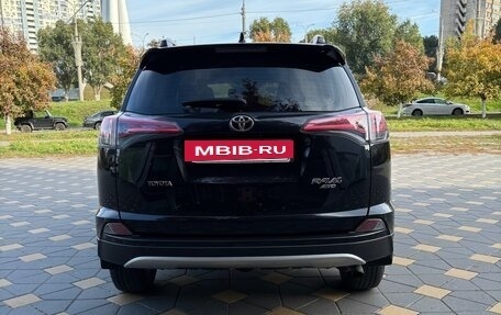 Toyota RAV4, 2016 год, 2 690 000 рублей, 5 фотография