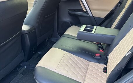 Toyota RAV4, 2016 год, 2 690 000 рублей, 10 фотография