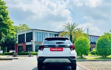 Toyota Yaris XP150 рестайлинг, 2022 год, 1 210 000 рублей, 7 фотография