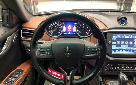 Maserati Ghibli, 2014 год, 2 990 000 рублей, 15 фотография