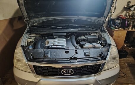 KIA Carnival III, 2008 год, 1 380 000 рублей, 1 фотография