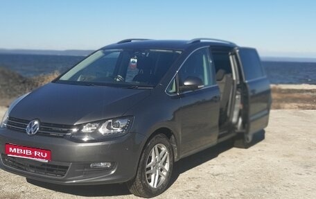 Volkswagen Sharan II, 2013 год, 1 280 000 рублей, 8 фотография