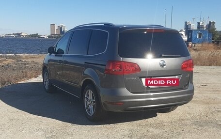 Volkswagen Sharan II, 2013 год, 1 280 000 рублей, 3 фотография