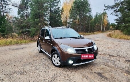 Renault Sandero I, 2014 год, 715 000 рублей, 1 фотография
