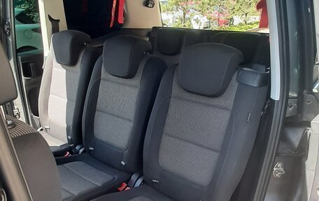 Volkswagen Sharan II, 2013 год, 1 280 000 рублей, 16 фотография