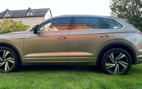Volkswagen Touareg III, 2018 год, 6 500 000 рублей, 4 фотография