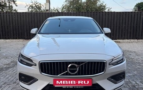 Volvo S60 III, 2021 год, 3 200 000 рублей, 2 фотография