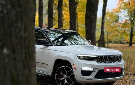 Jeep Grand Cherokee, 2022 год, 9 500 000 рублей, 6 фотография