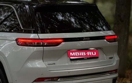 Jeep Grand Cherokee, 2022 год, 9 500 000 рублей, 10 фотография