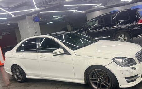 Mercedes-Benz C-Класс, 2012 год, 950 000 рублей, 2 фотография