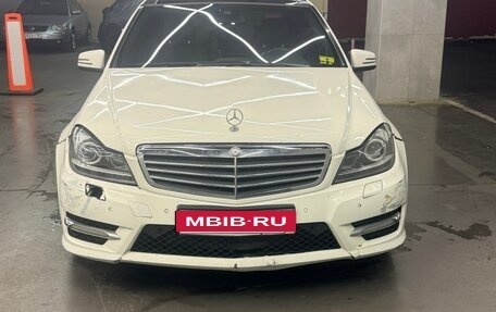 Mercedes-Benz C-Класс, 2012 год, 950 000 рублей, 1 фотография