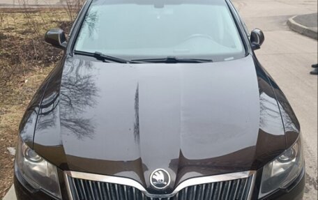 Skoda Superb III рестайлинг, 2014 год, 985 000 рублей, 3 фотография