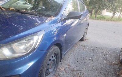 Hyundai Solaris II рестайлинг, 2013 год, 600 000 рублей, 1 фотография