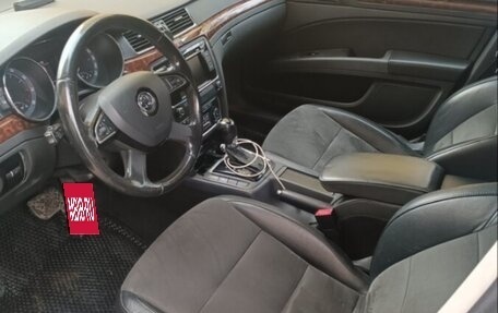 Skoda Superb III рестайлинг, 2014 год, 985 000 рублей, 4 фотография