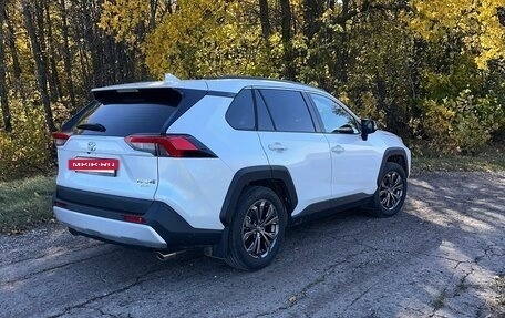 Toyota RAV4, 2025 год, 3 950 000 рублей, 17 фотография
