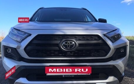 Toyota RAV4, 2025 год, 3 950 000 рублей, 14 фотография
