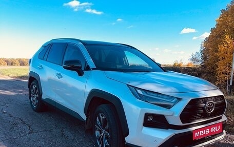 Toyota RAV4, 2025 год, 3 950 000 рублей, 16 фотография