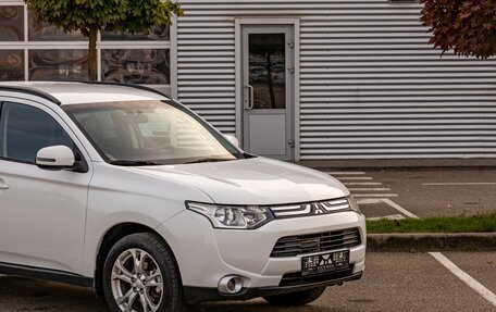 Mitsubishi Outlander III рестайлинг 3, 2013 год, 1 495 000 рублей, 8 фотография