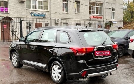 Mitsubishi Outlander III рестайлинг 3, 2016 год, 1 150 000 рублей, 4 фотография
