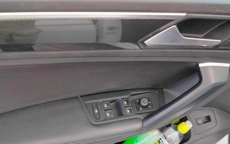 Volkswagen Tiguan II, 2019 год, 2 580 000 рублей, 11 фотография