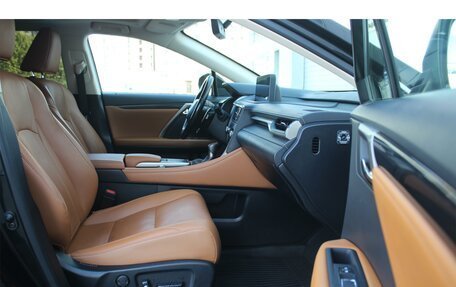 Lexus RX IV рестайлинг, 2020 год, 4 210 000 рублей, 16 фотография