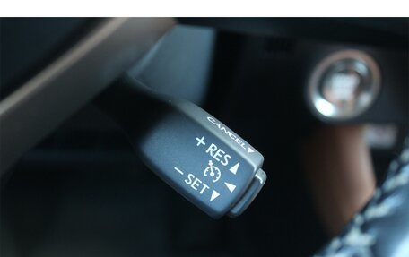 Lexus RX IV рестайлинг, 2020 год, 4 210 000 рублей, 31 фотография