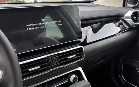 Geely Coolray I, 2026 год, 1 650 000 рублей, 21 фотография